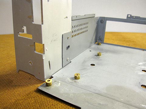 Корпус. Фрагмент. Car-PC для Mercedes E Class, W 211, Audio 20.