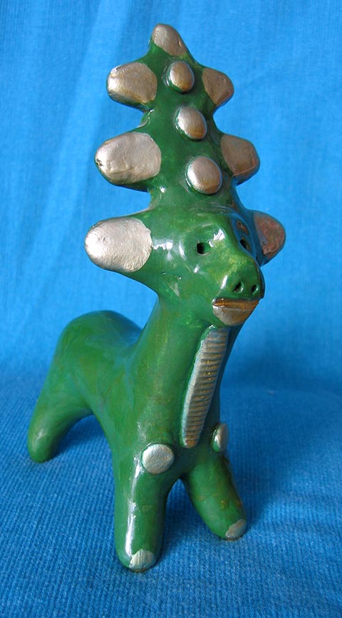 «Олень». Абашевская игрушка. 2000 г. Работа периода учёбы в детской художественной школе г. Новомосковска (Россия).