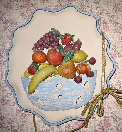 Folk art, Filimonovo toy, Vase with fruit