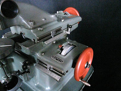 Coordinate Drilling (Jig Borer) Machine Henri Hauser Typ M1, scales