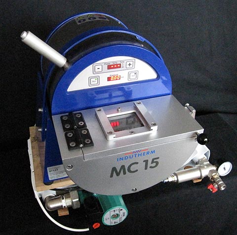 Индукционная печь Indutherm MC15, Walzbachtal (Германия). Общий вид.