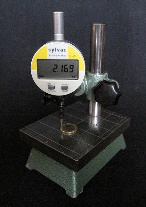 Измерительный столик Hasco с точным щупом Sylvac S229. Электронная шкала. Индикатор цифровой серии S-Dial S229. Общий вид.
