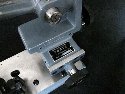 Prata Typ 11 pinion leaf polishing machine, Tavannes (Switzerland). Cross-slides with polishing arm.